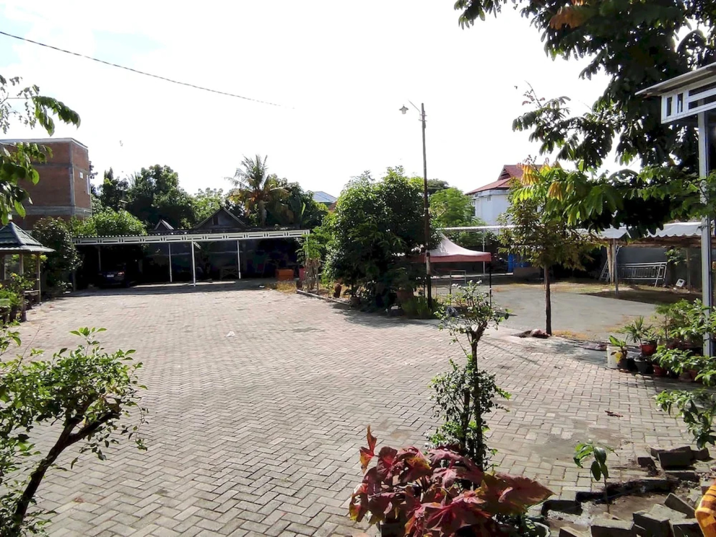 Hotel O Wisma Syariah Lahundape