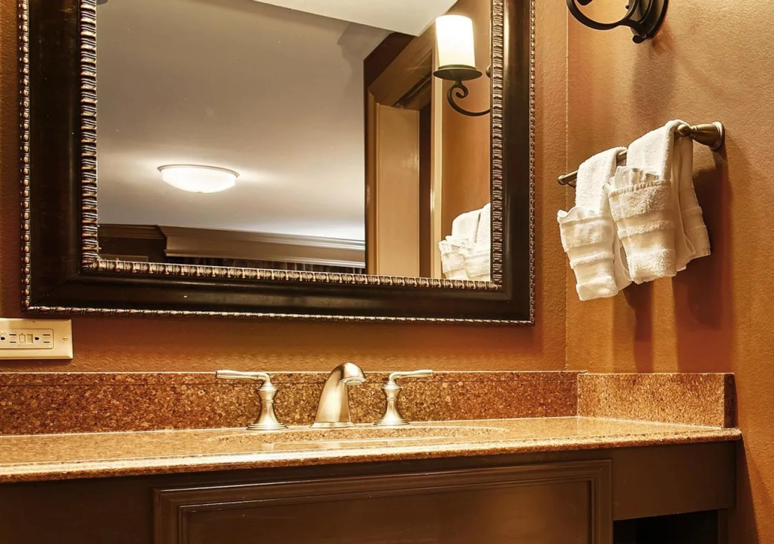 Best Western Plus French Quarter Courtyard Hotel