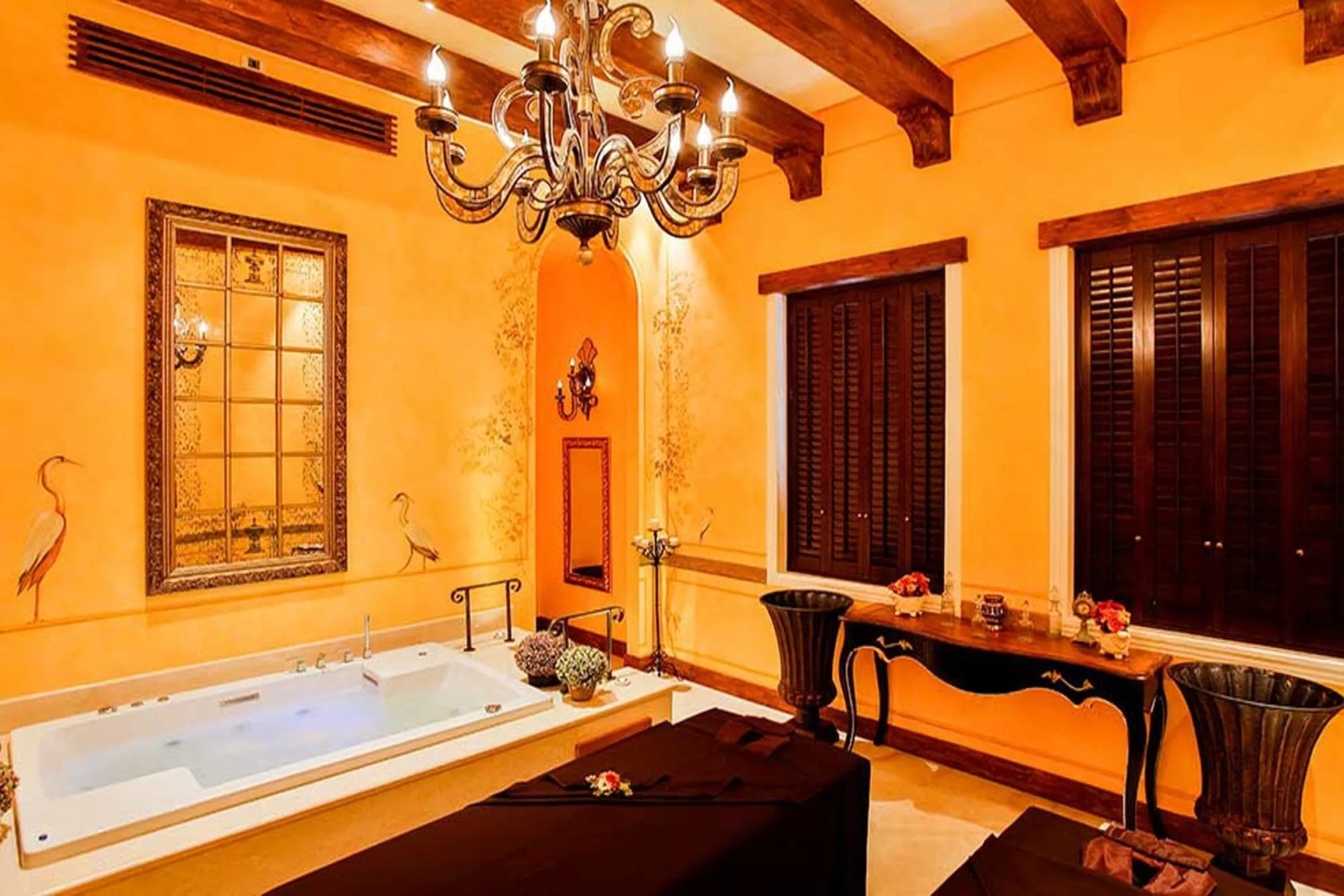 Town Square Suites by Toscana Valley