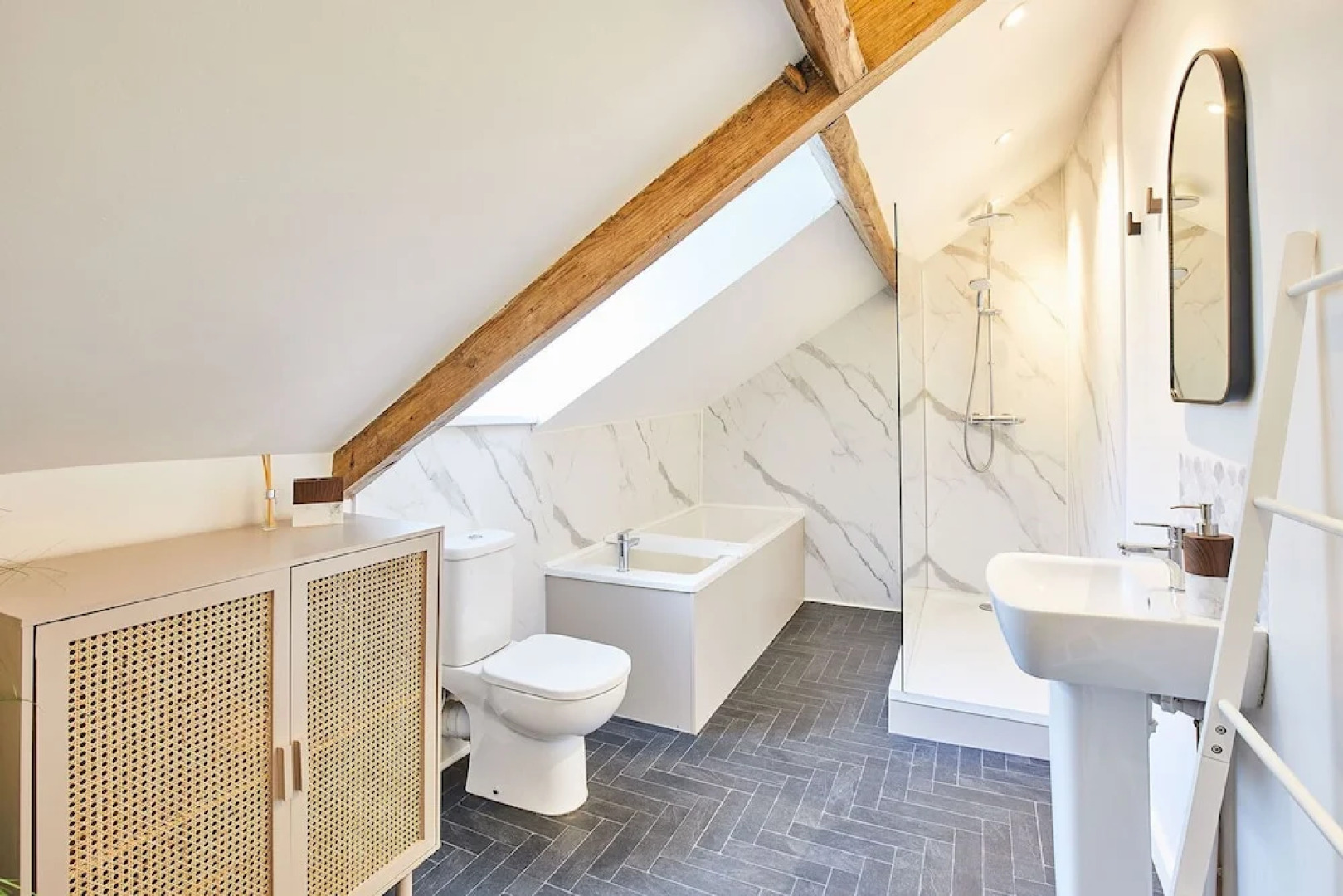 Host Stay Tally House