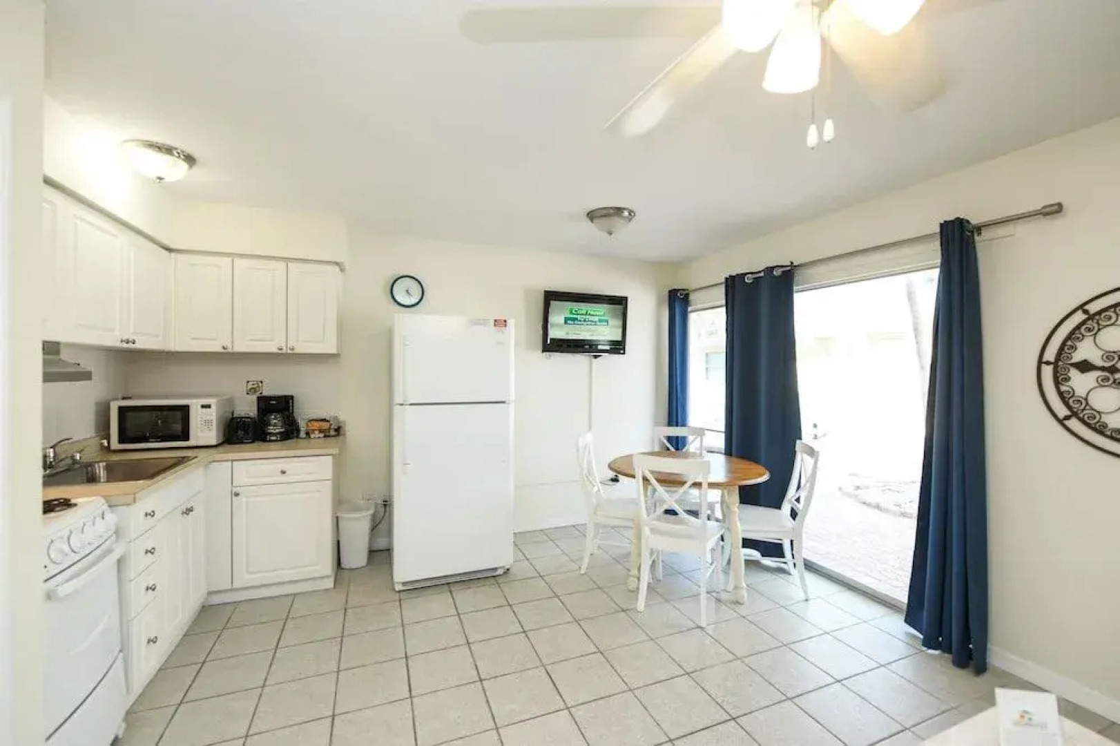 Minorga on the Key Beachside by Beachside Management