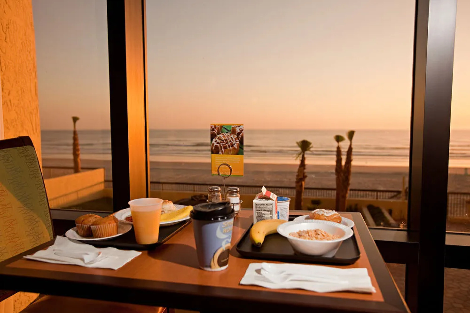 Holiday Inn Express Hotel & Suites Oceanfront Daytona Beach Shor