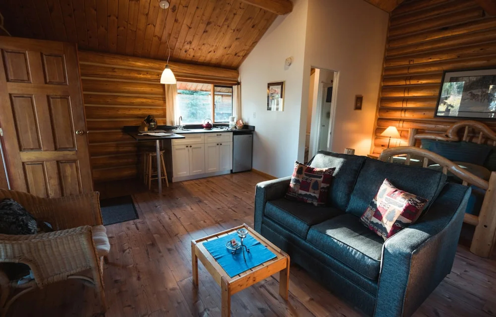 Ten-ee-ah Lodge & Campground