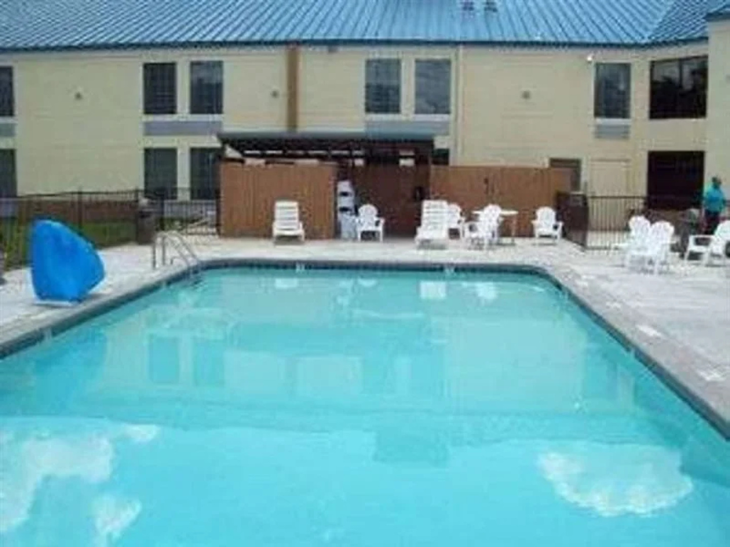 Days Inn & Suites By Wyndham Tahlequah