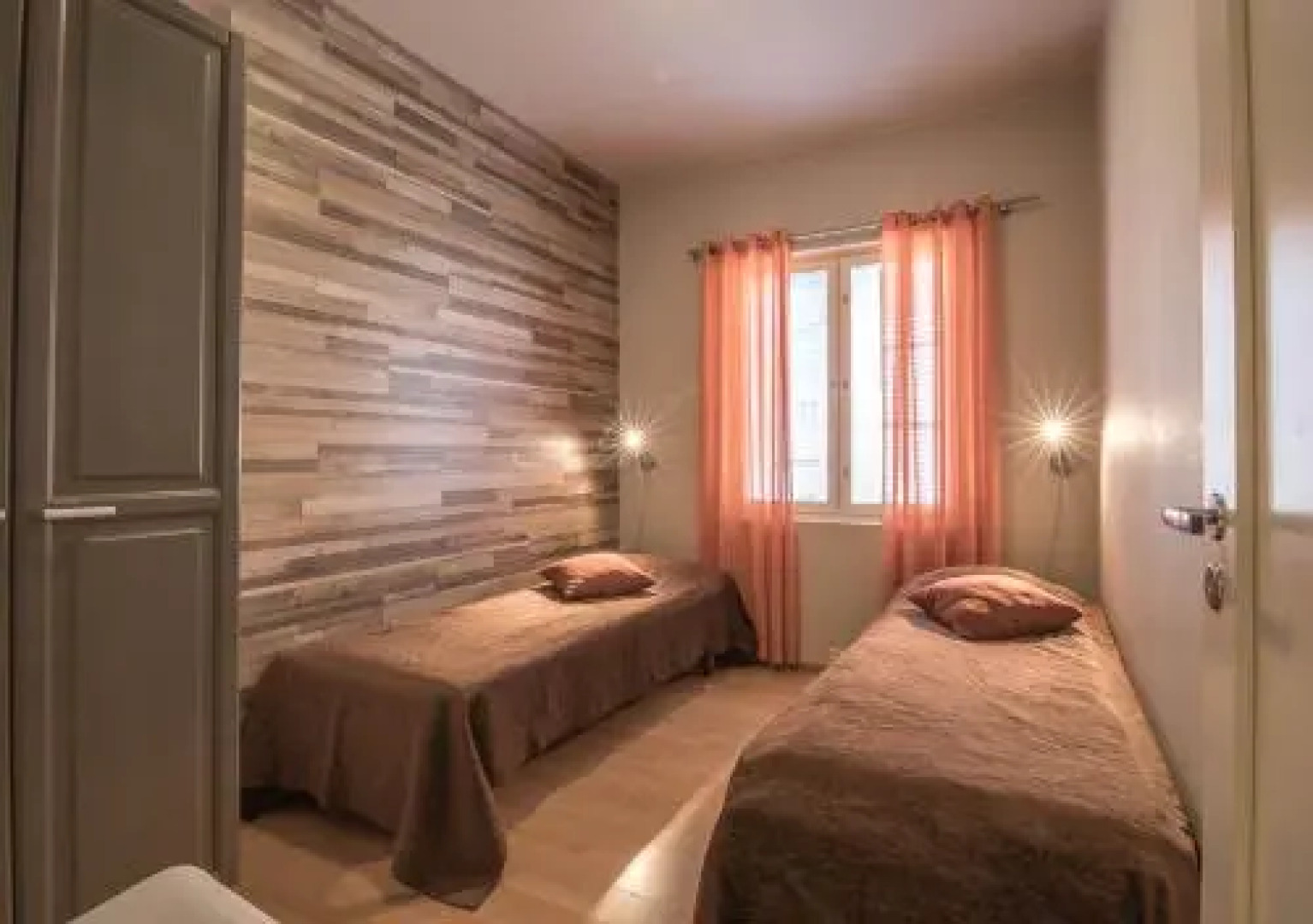 Levikaira Apartments - Alpine Chalets