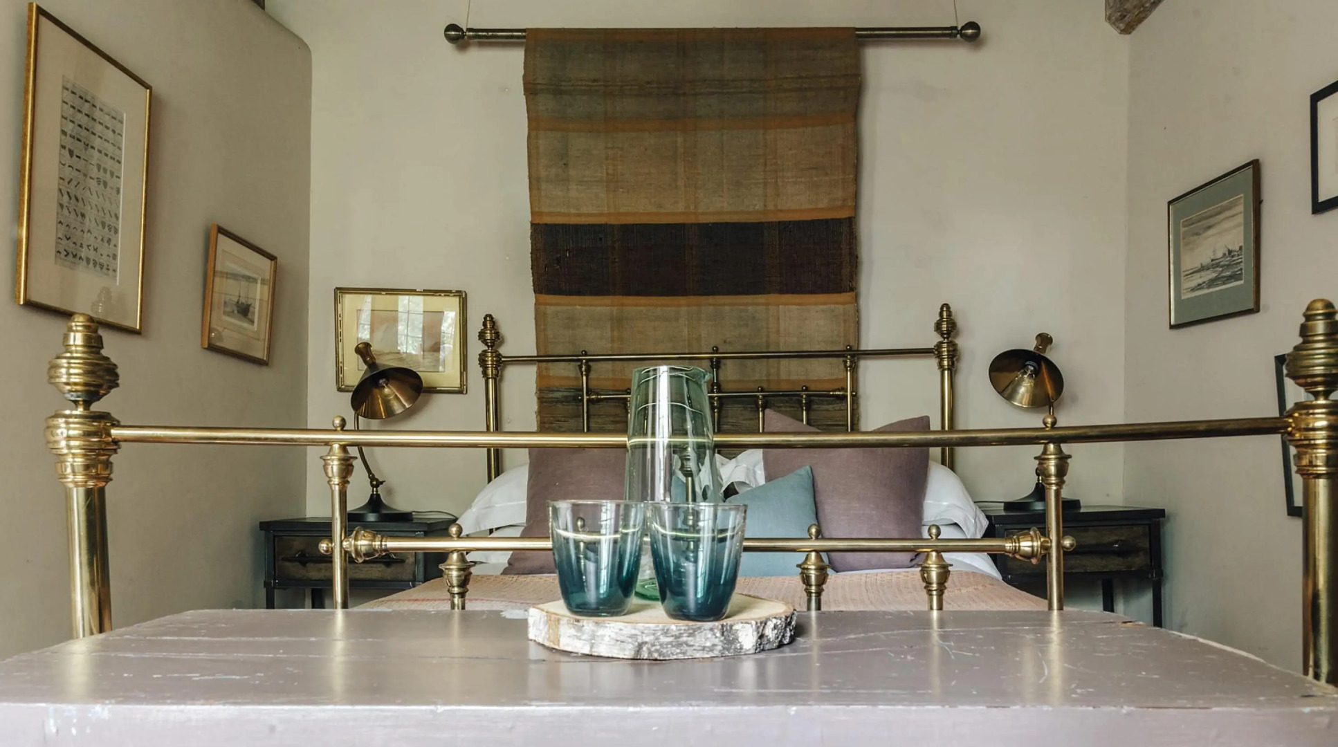 Lavish Tudor Estate Gardens - Sleeps 25