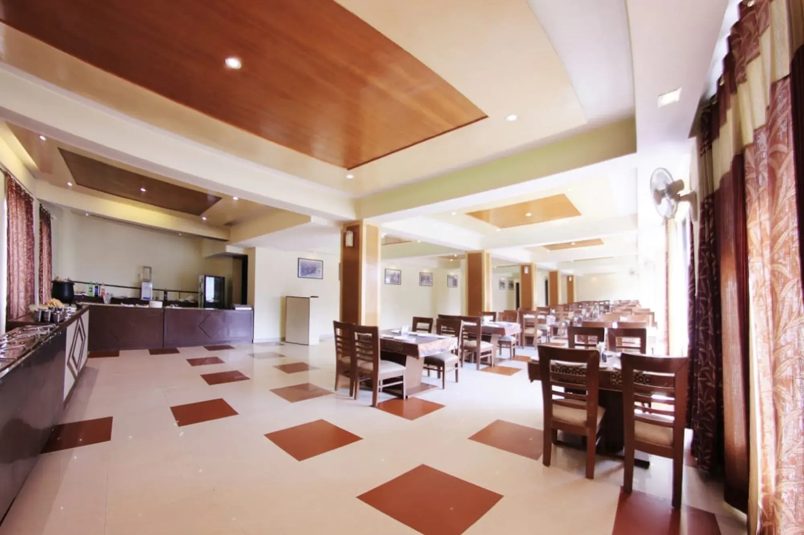 Hotel Sukh Sagar Regency