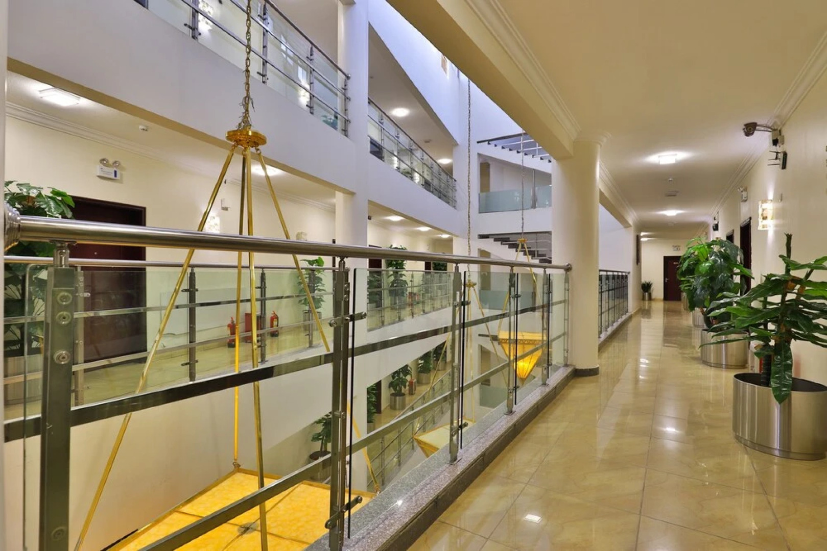 OYO 227 The New Address Hotel