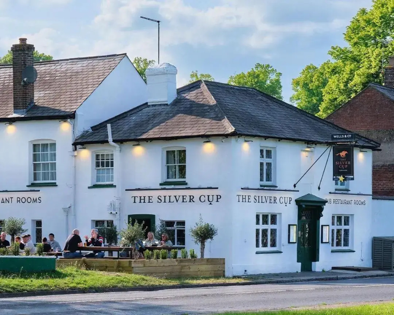 The Silver Cup - Inn