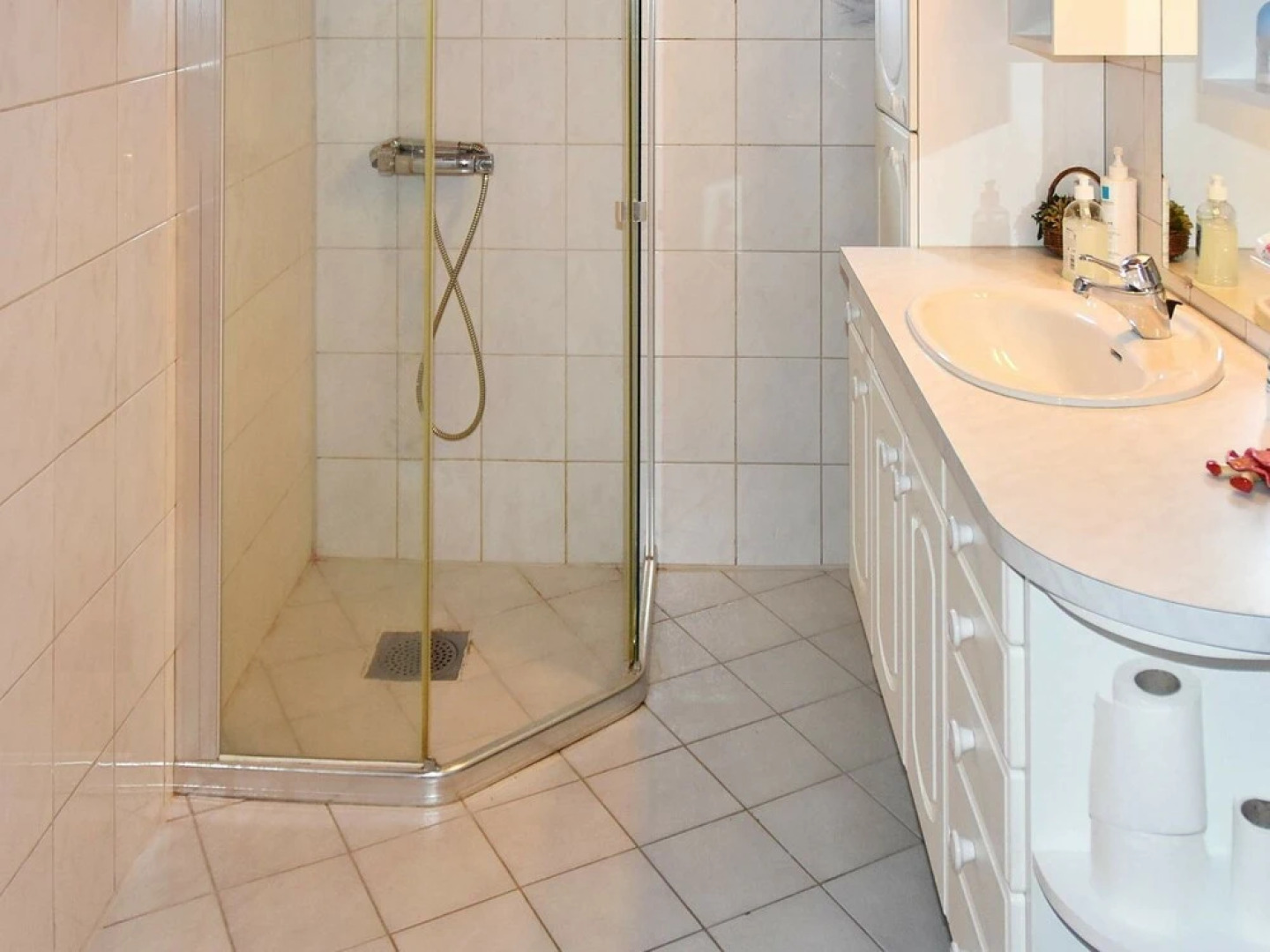 8 Person Holiday Home in Lonevåg