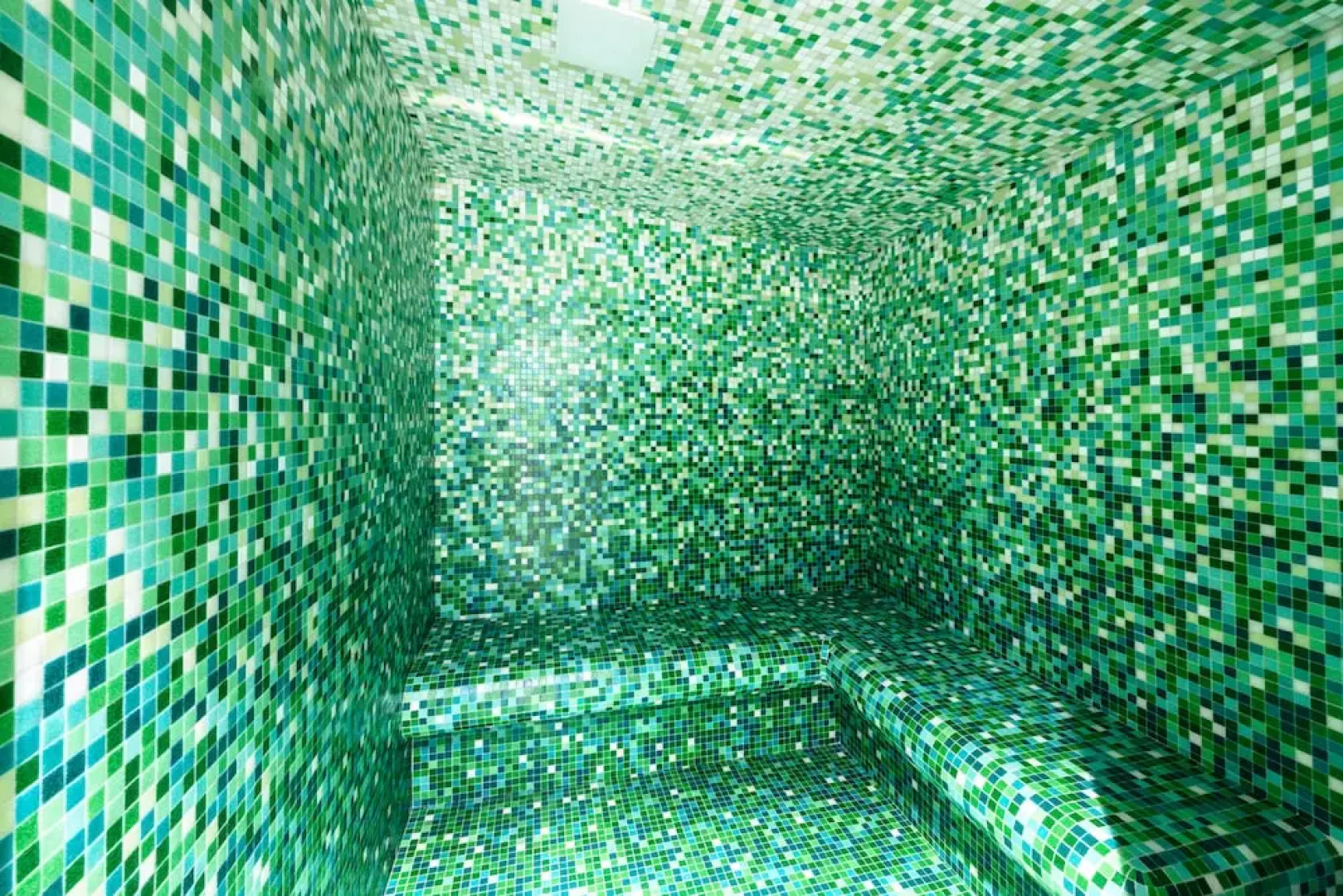 Cavour Deluxe by Mmega