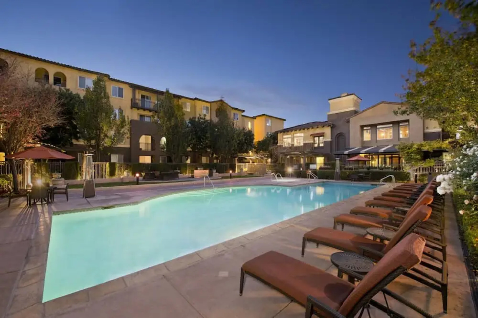 Global Luxury Suites at Agnew Road