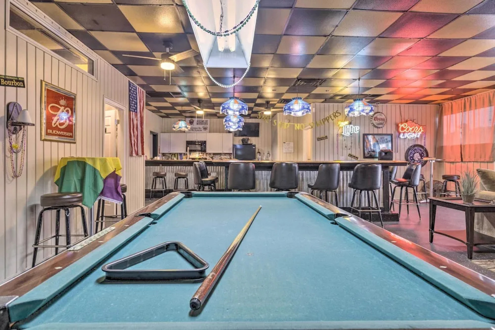 'the Float Yard' Pensacola Home w/ Pool Table
