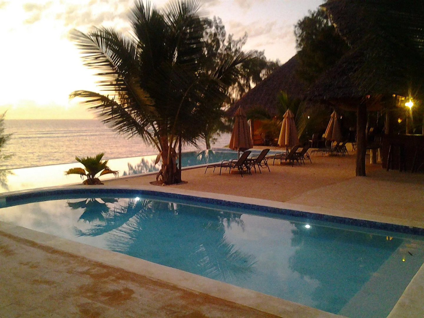 Sunshine Marine Lodge