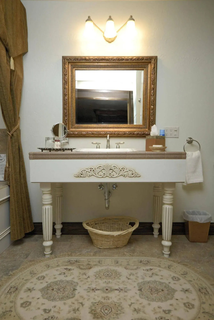 The Roost Bed and Breakfast