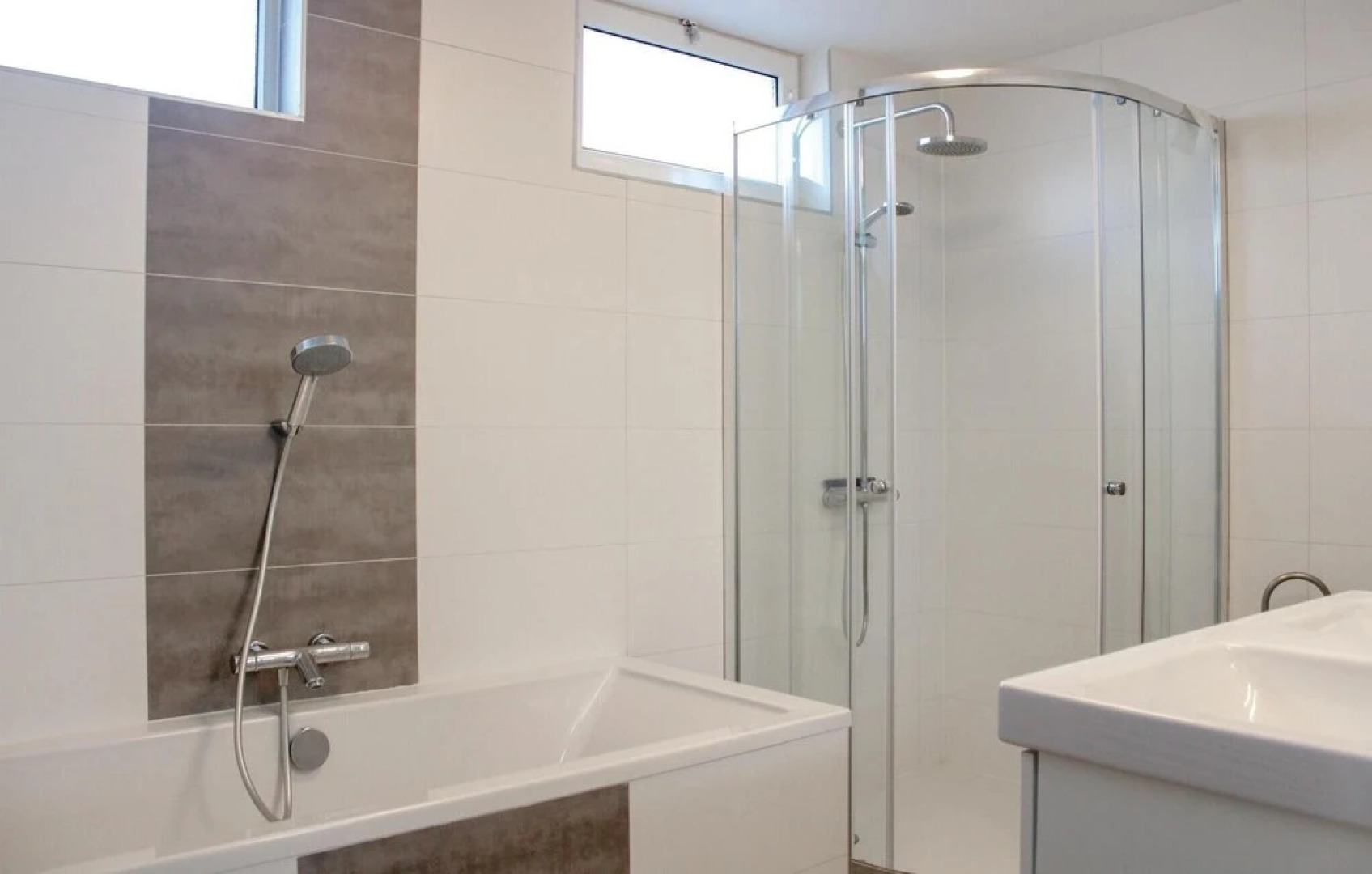 Awesome Home in Vlagtwedde With 3 Bedrooms, Wifi and Indoor Swimming Pool