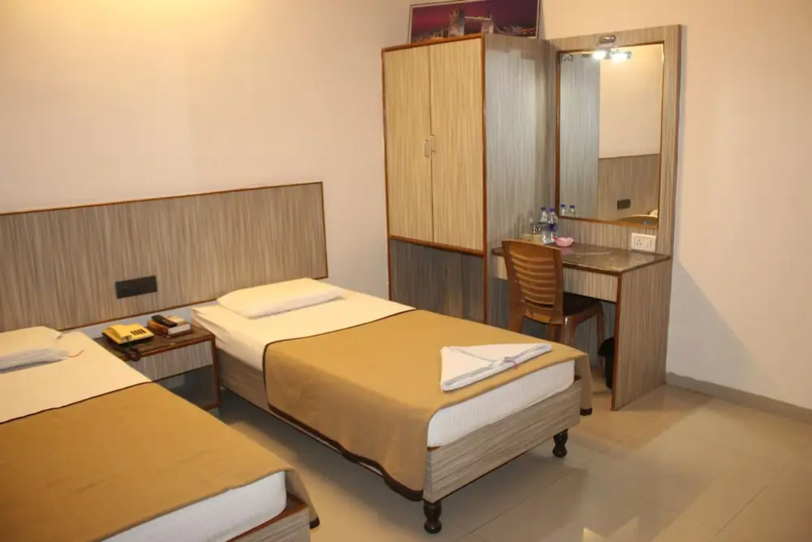 Hotel Niraj International