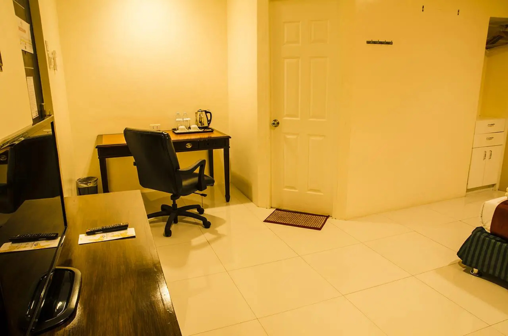 Dreamwave Hotel Lemery