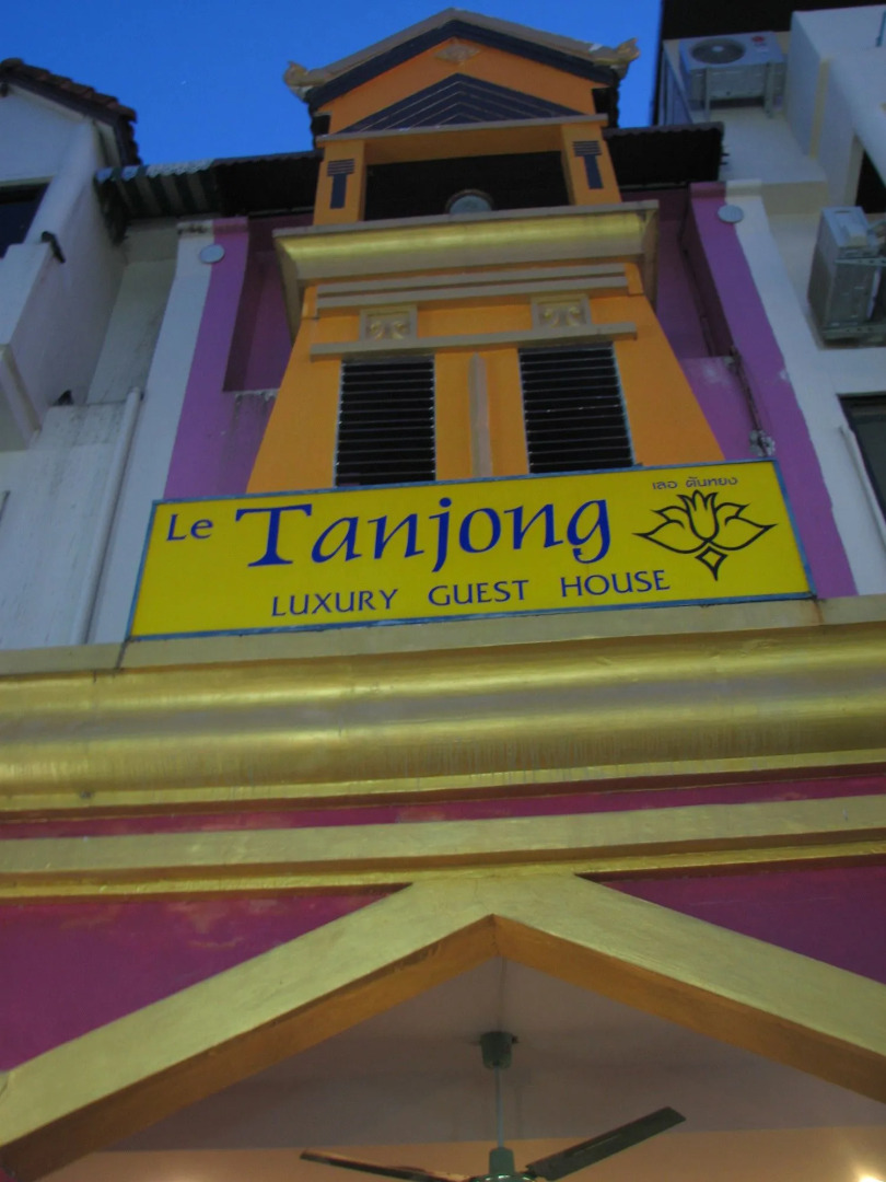 Le Tanjong House