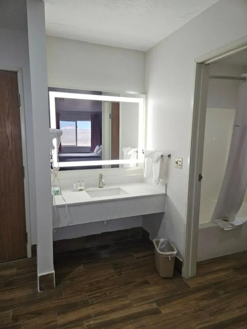 Super 8 Motel - Beaver