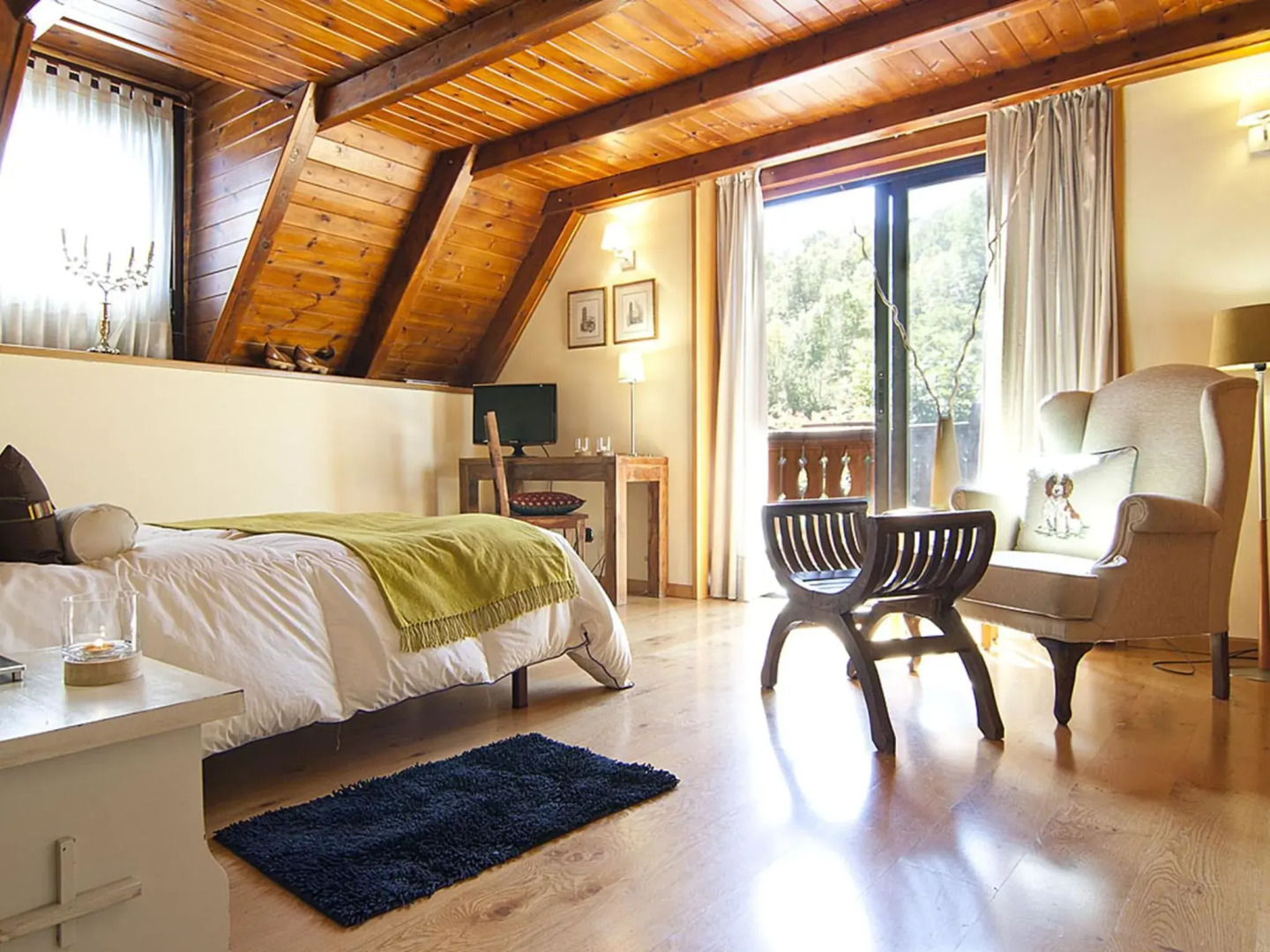 House located in Vall d 'Aran and just 5 min. Walk from the center of Vielha.