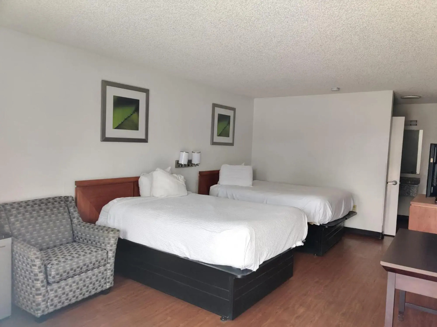 Travelodge Suites by Wyndham MacClenny/I-10