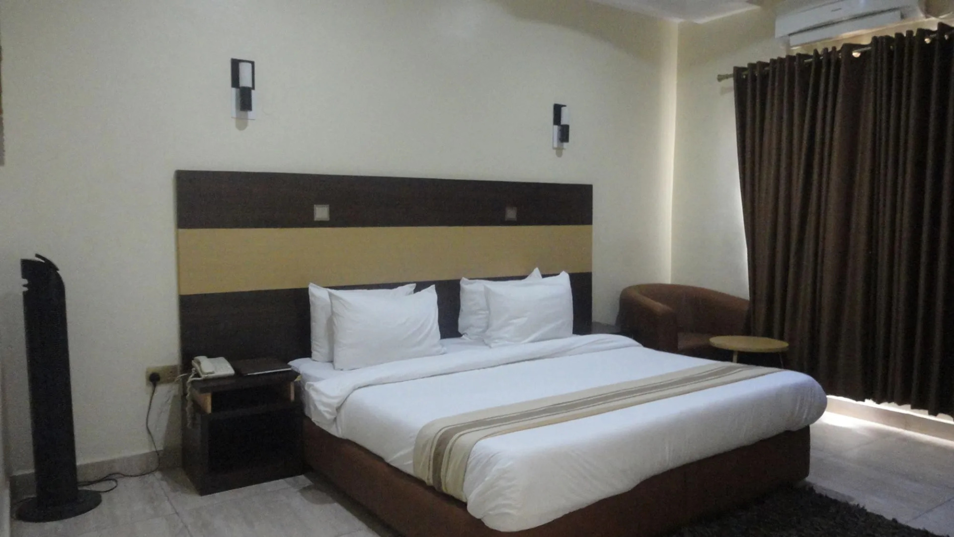 Caesar's Court Hotel and Suites