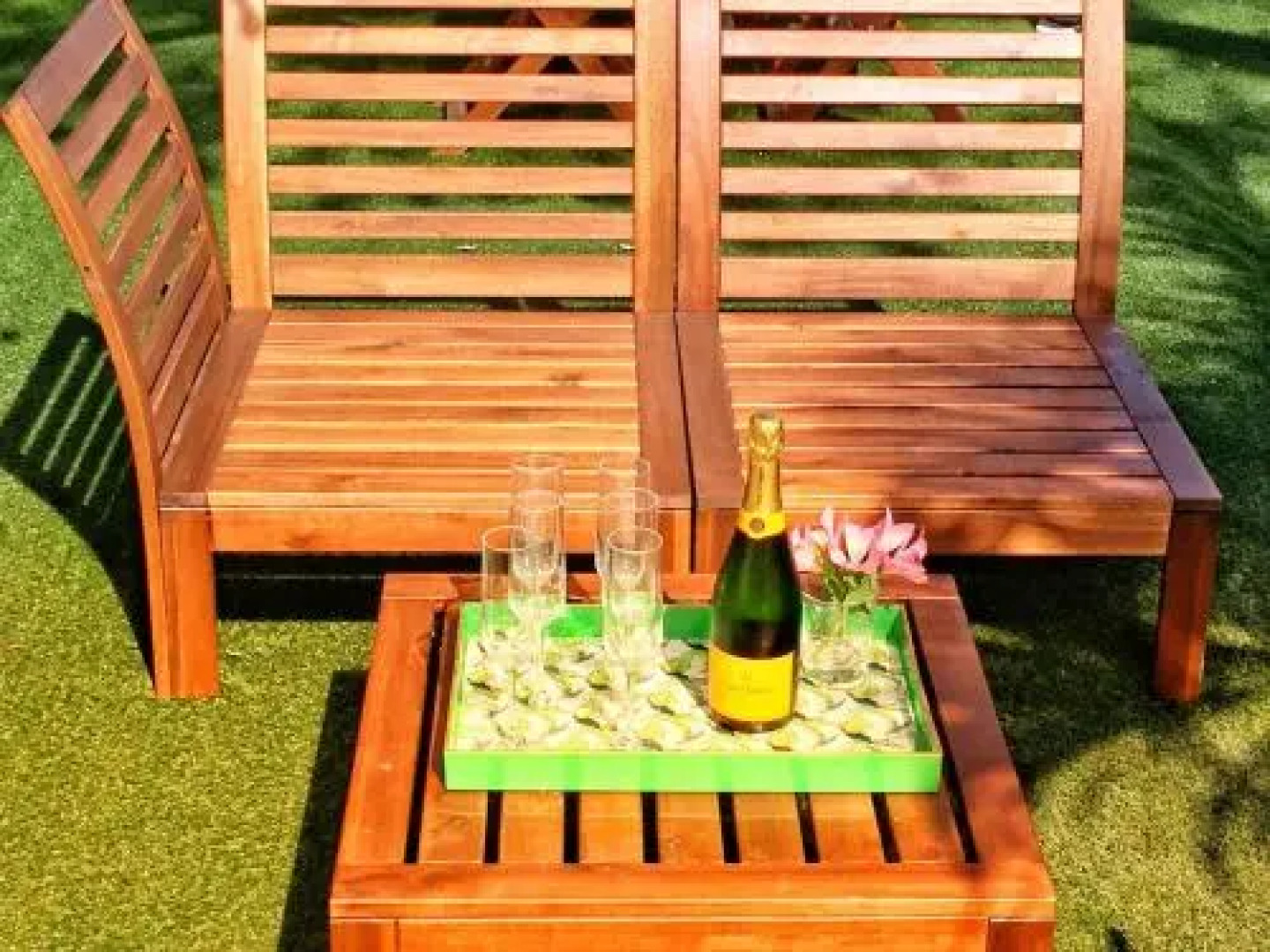 2 bedroom, beautiful patio, pool, beach, marina