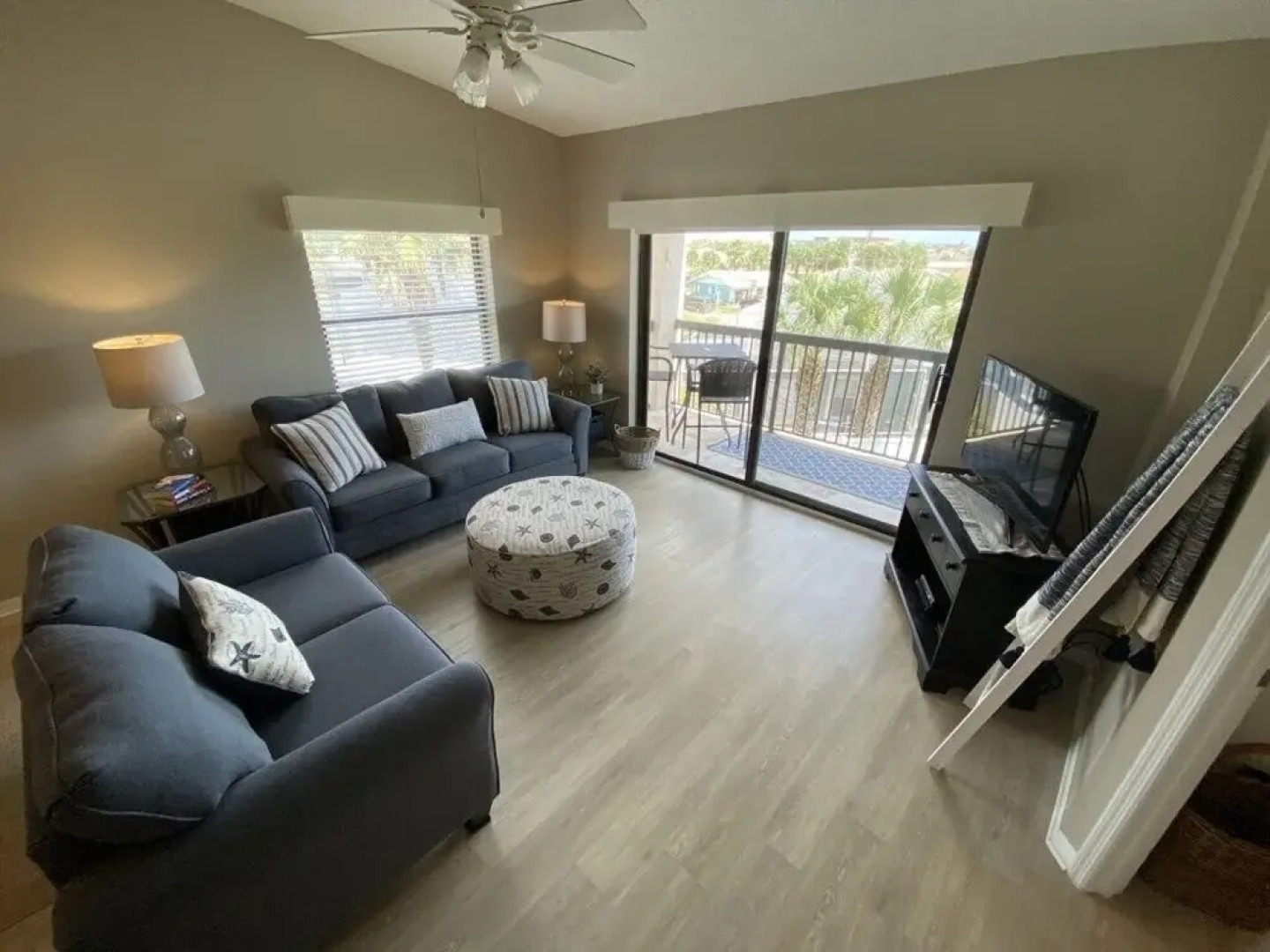 I33 - Ocean Village Club