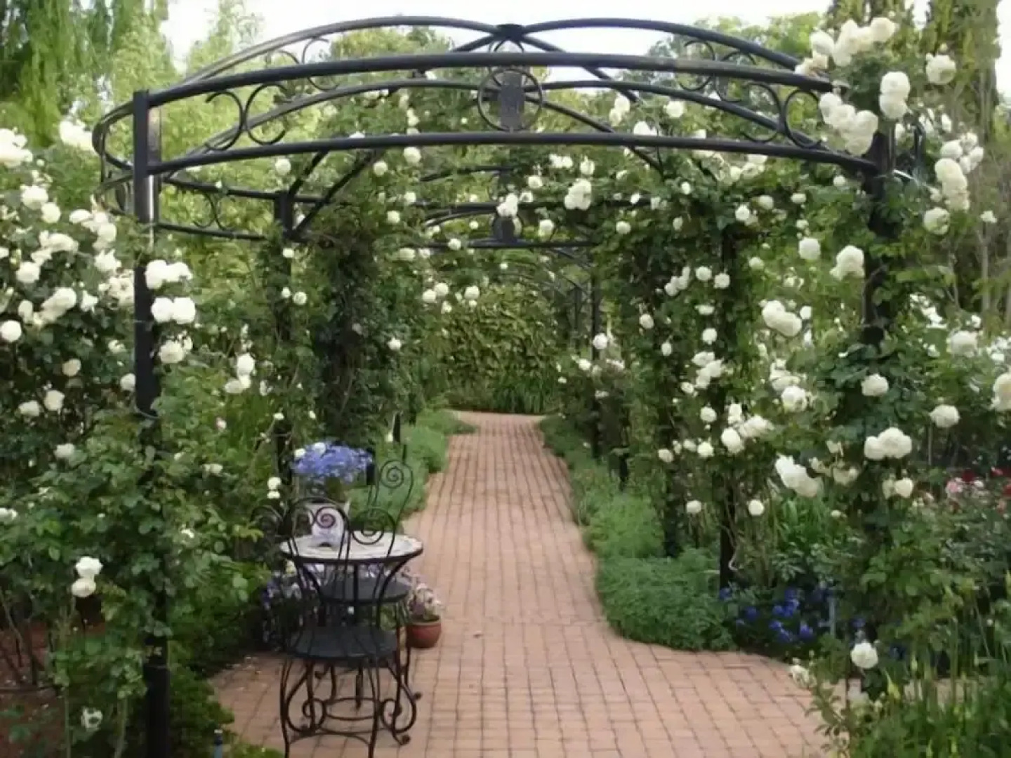 Chambray Estate