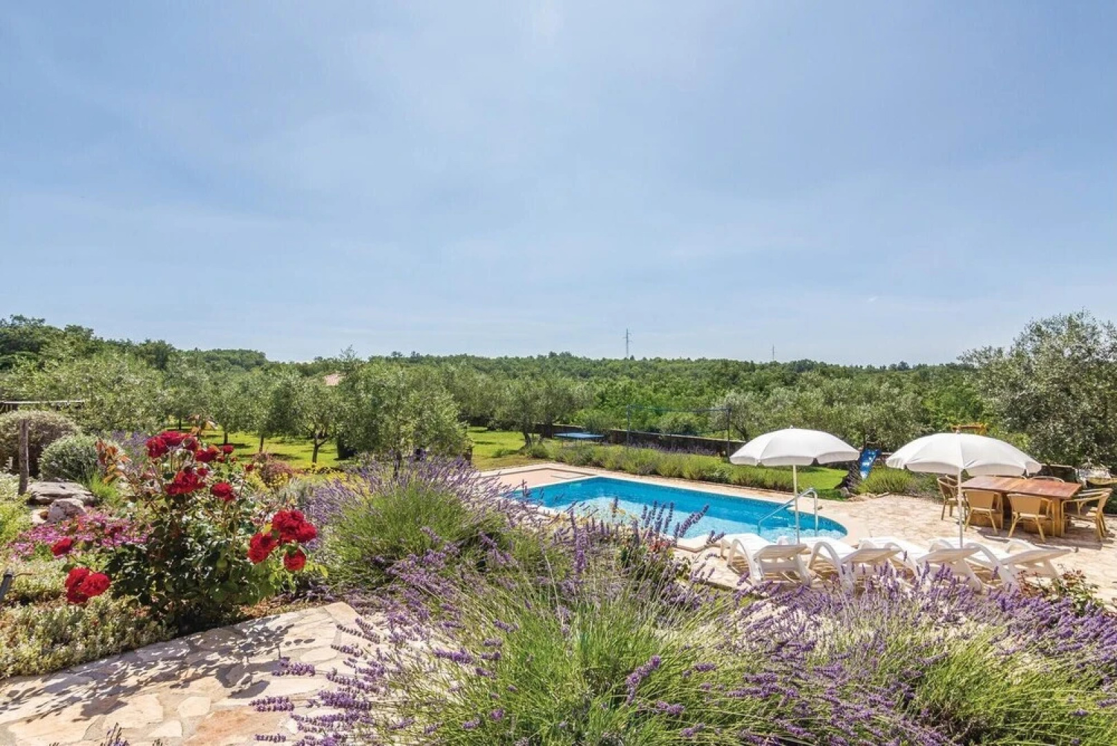 Beautiful Home in Buje With Wifi and 4 Bedrooms