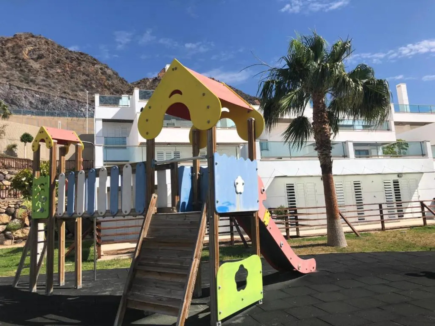 Au pied d'Aguilon golf 4203