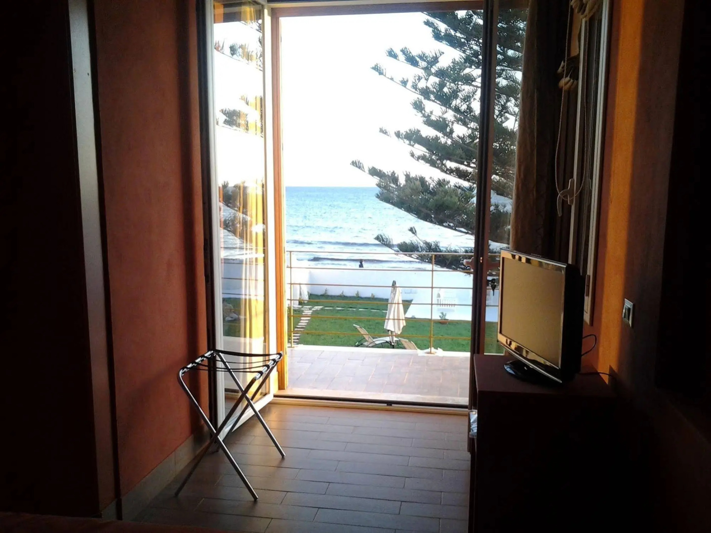 SUITEBEACH b&b and resort