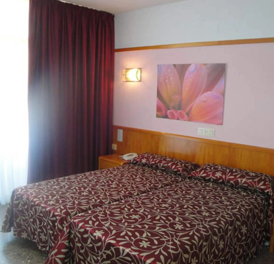 Отель Esplendid