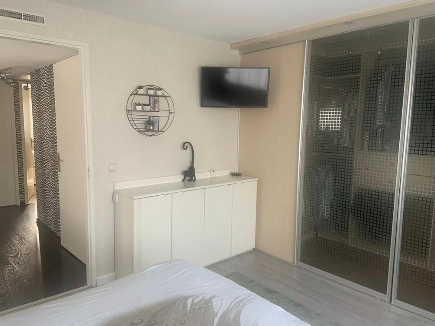 Sunny Holiday Home in Alkmaar on the Water