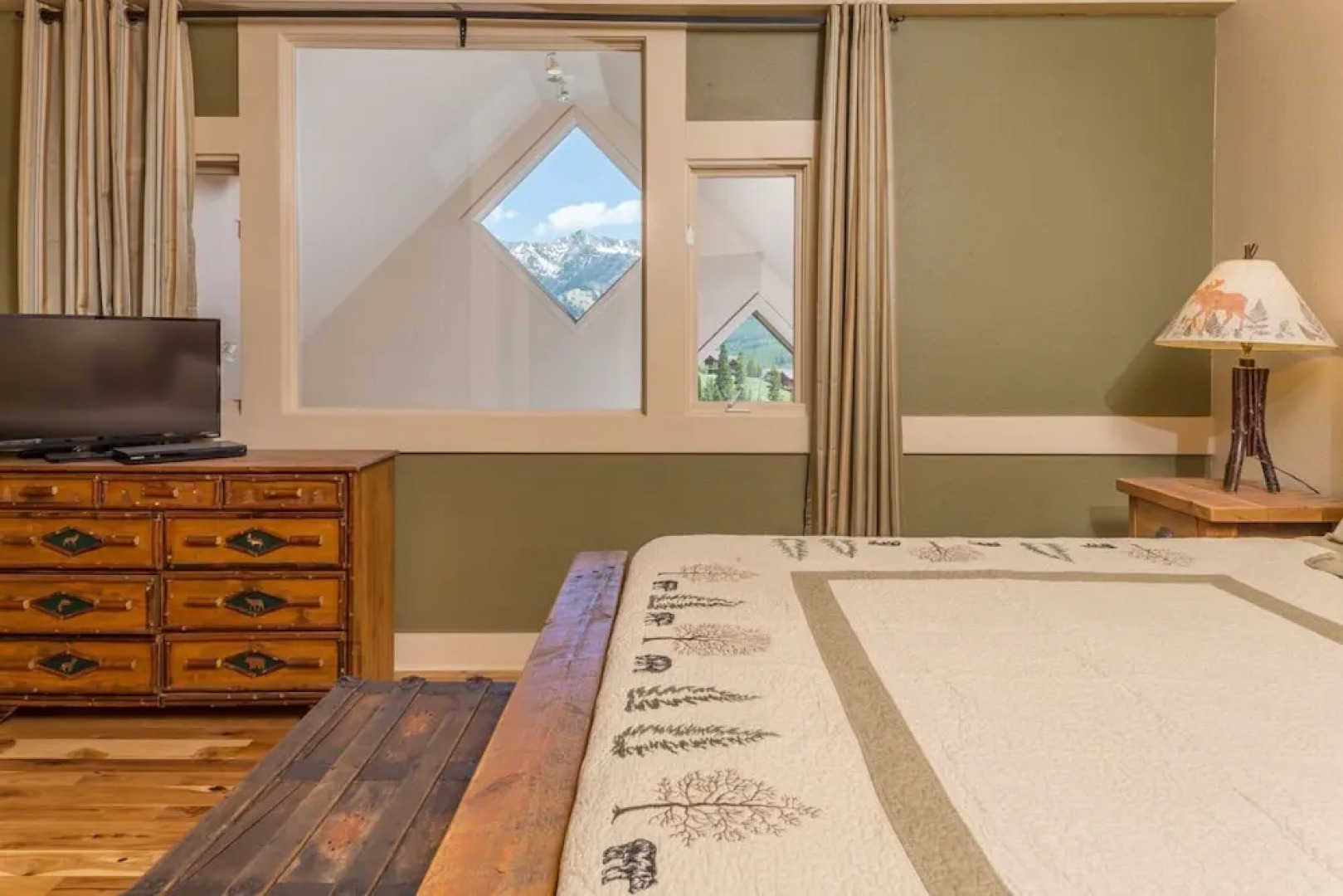 Big Sky - Saddleridge L4