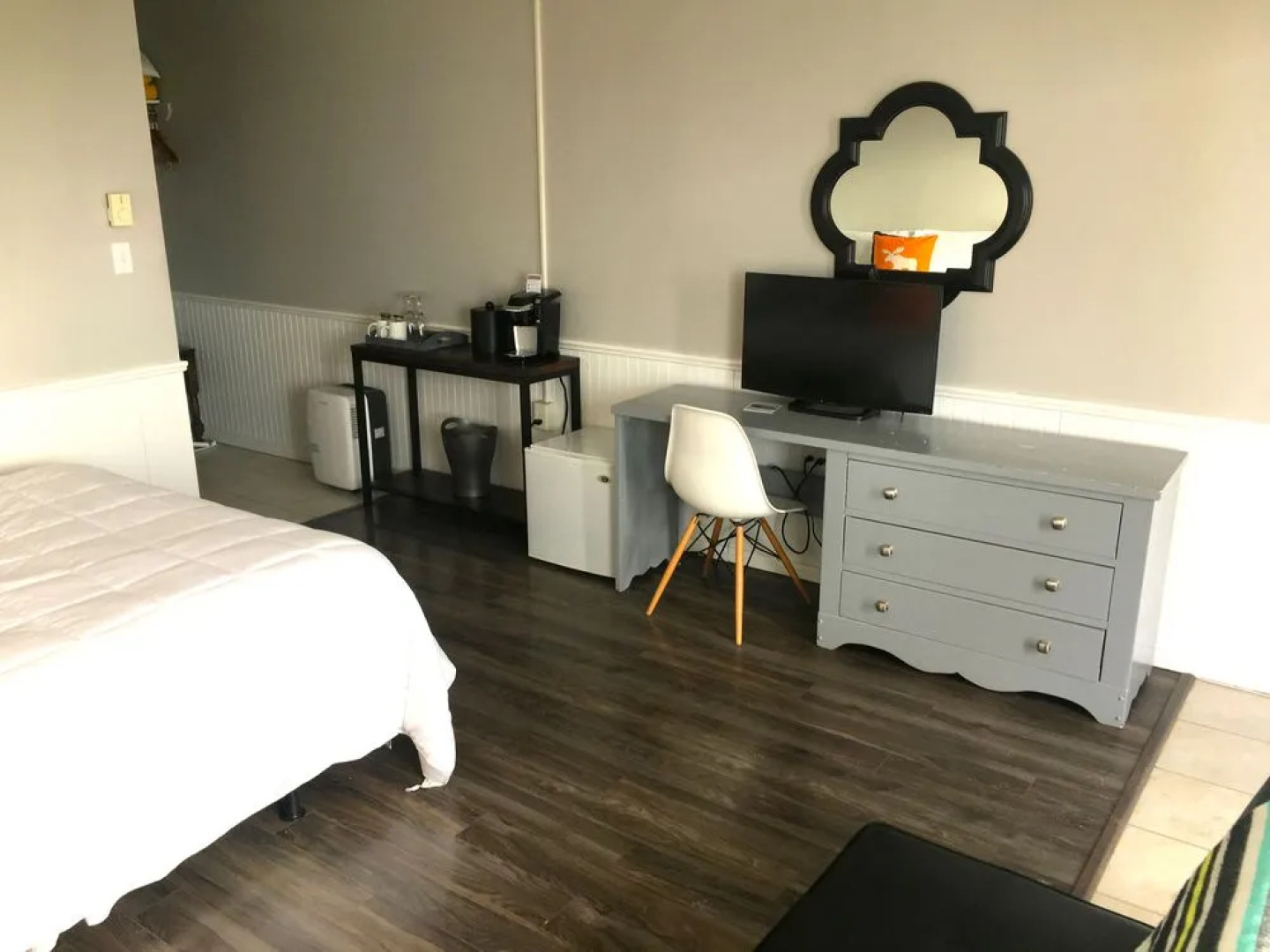 The Iona Heights Inn