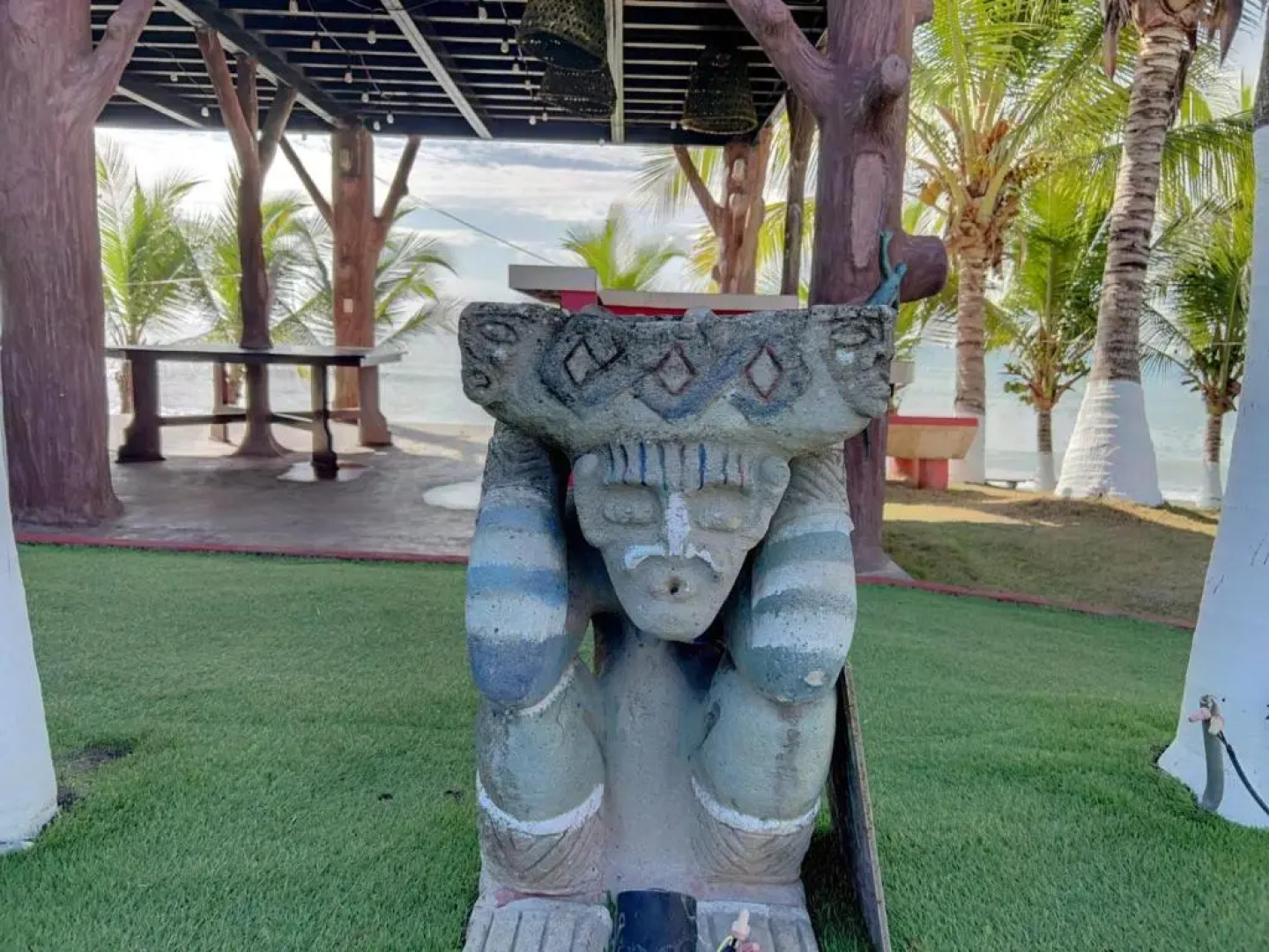 Big Daddy's Beach Club & Hotel