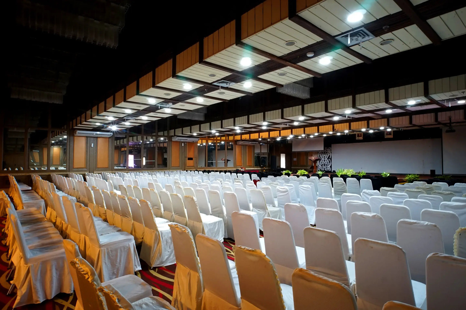 Benakutai Hotel and Apartemen