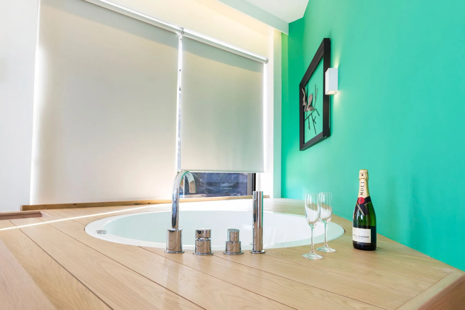 Kalamaki Luxury Suites