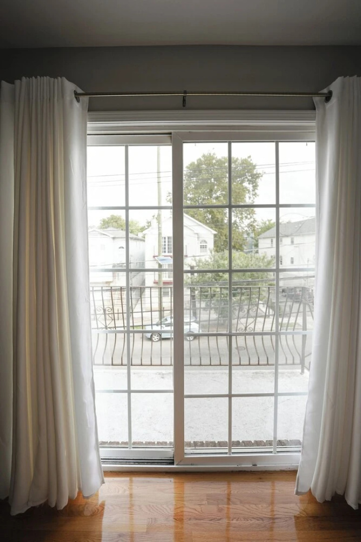 Newark Liberty Gem Brick House Apt 3