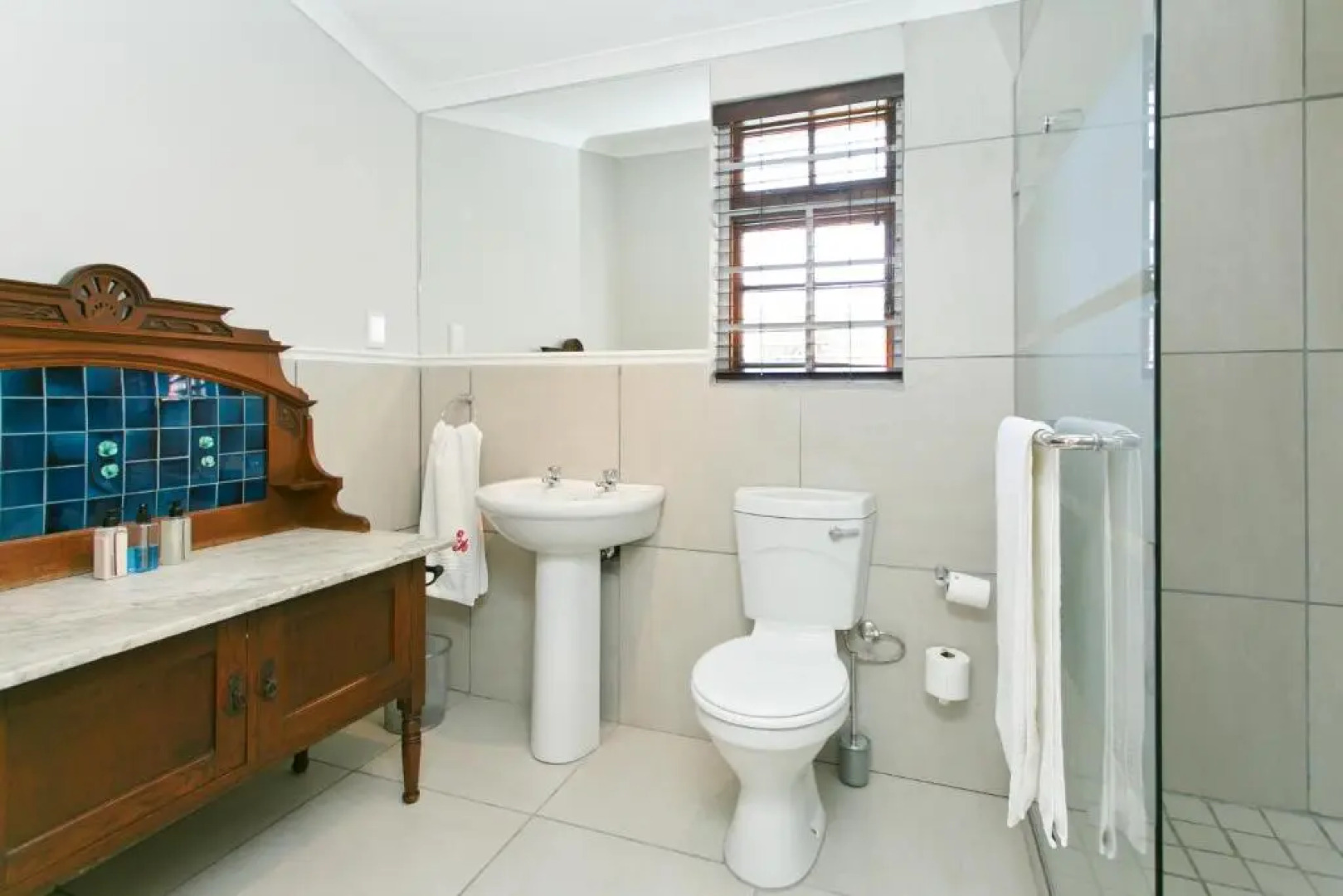 Beaufort Manor Country Lodge