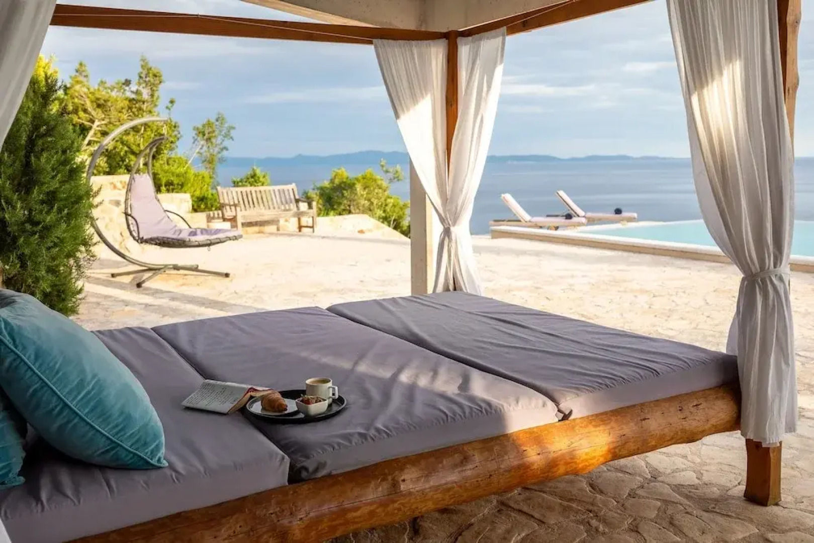 Stone Houses Dingač