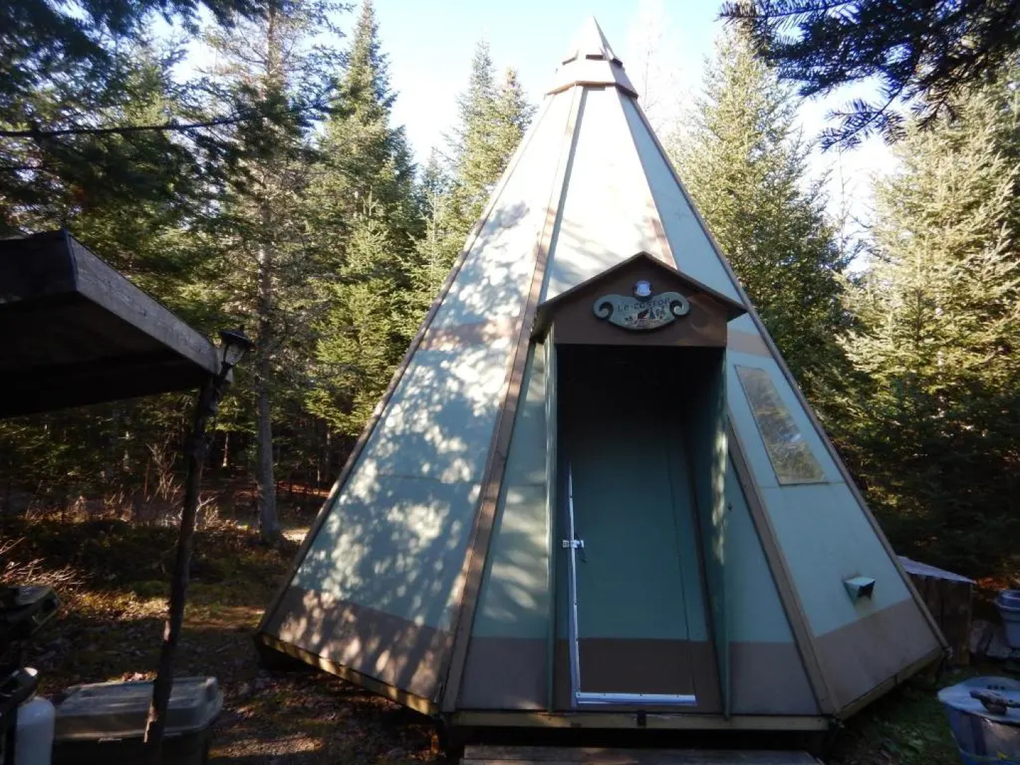 Aux Tipis de la Rivière Sauvage