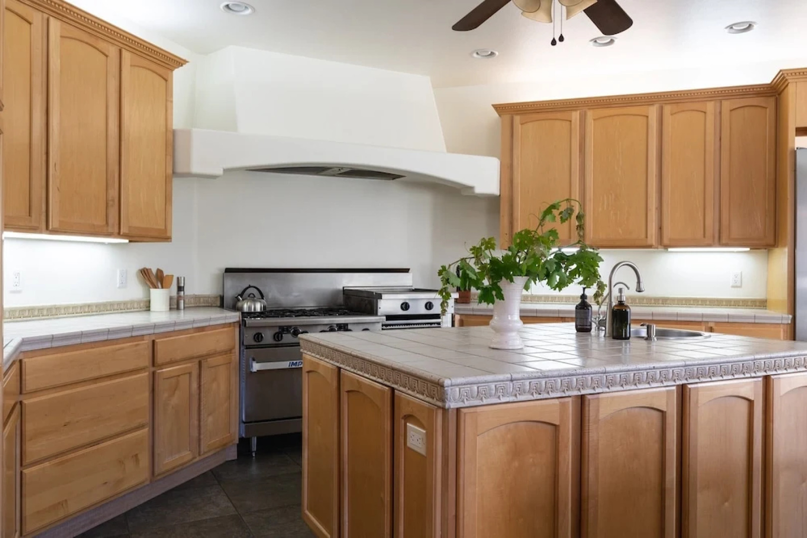 Wilson Creek Manor By Avantstay Sleeps 10! Amazing Estate w/ Pool & Game Room