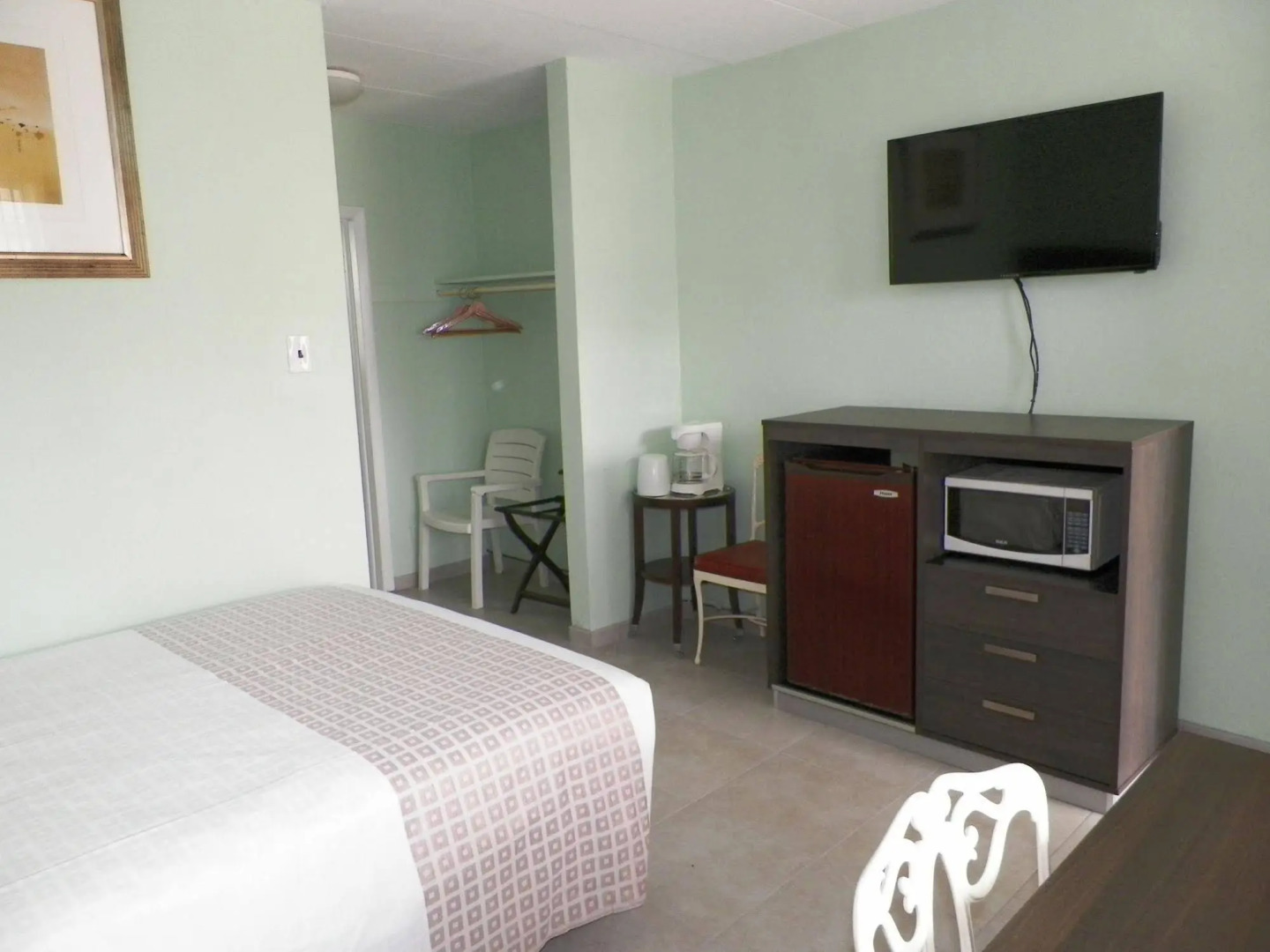 Royal Canadian Motel