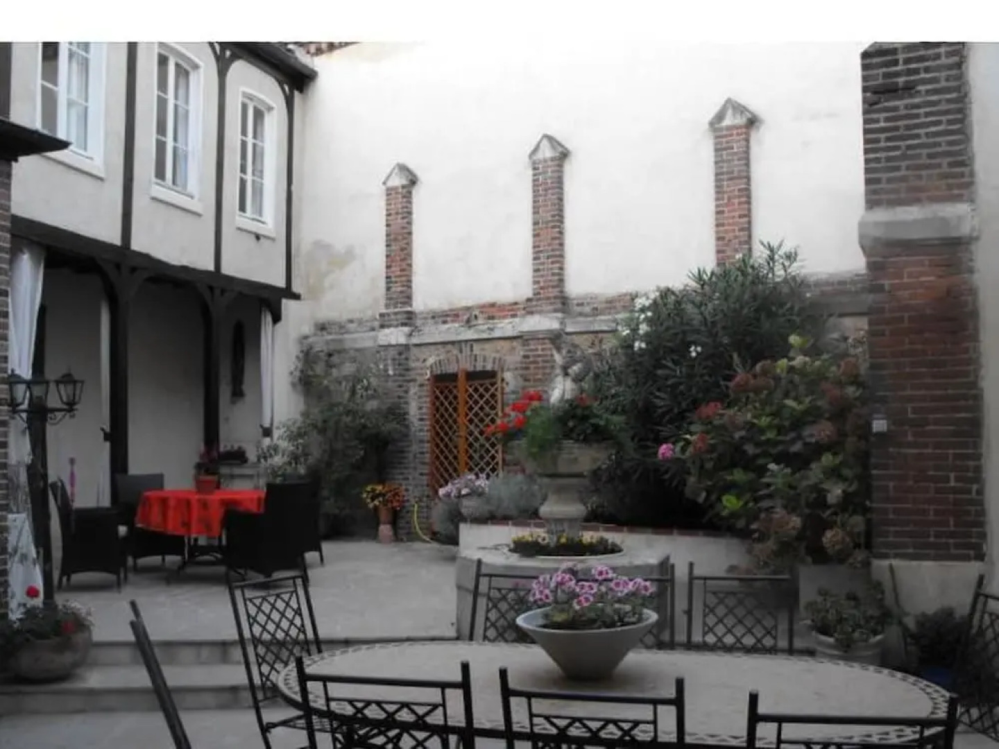 Le Montant au Palais