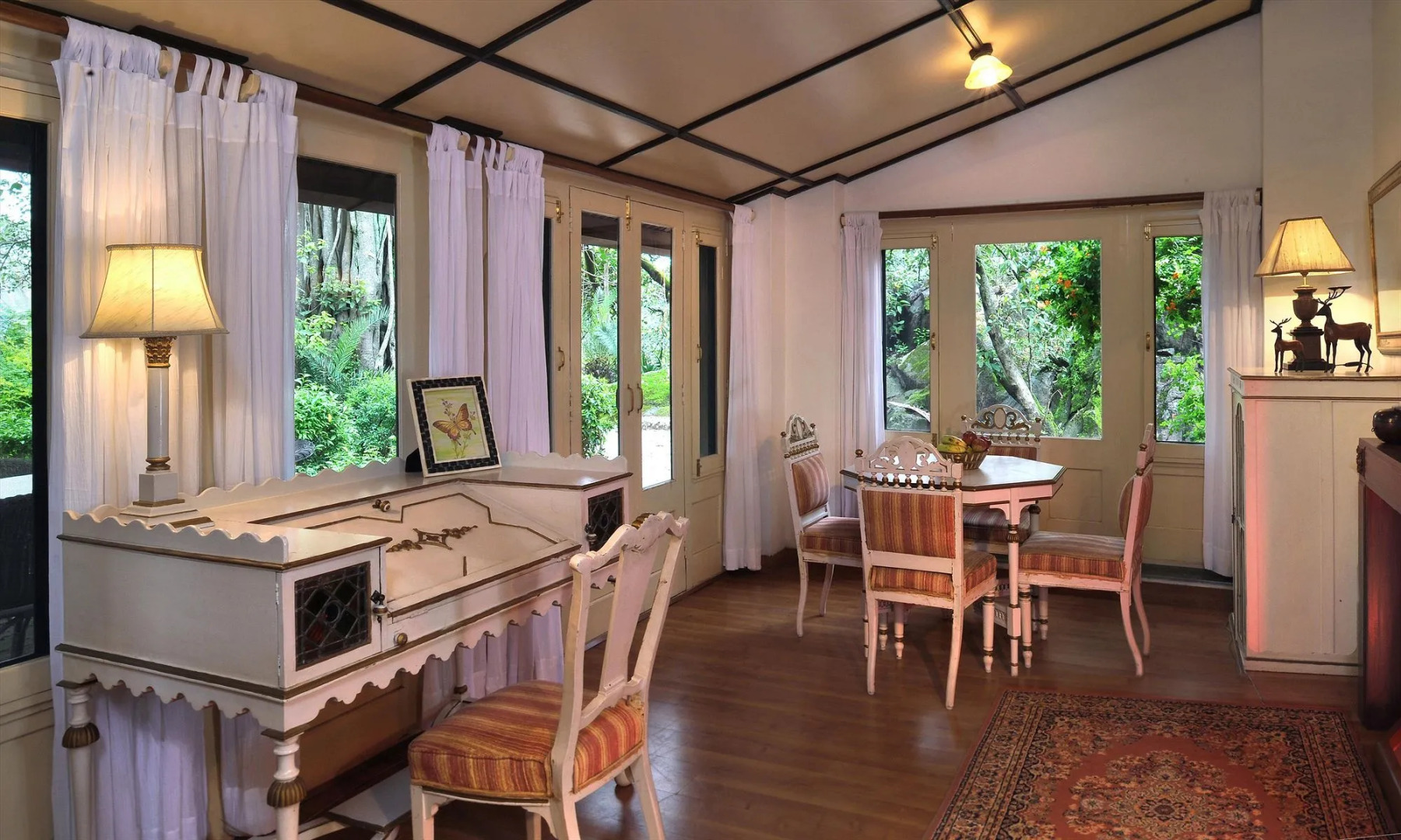 WelcomHeritage Connaught House