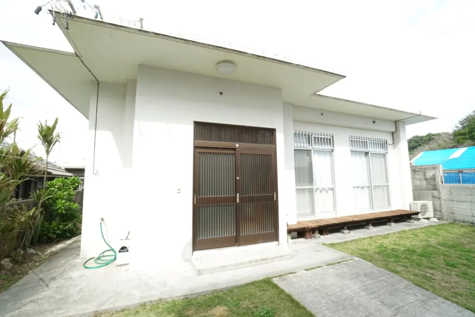 Kafuya Miyagi igusa villa