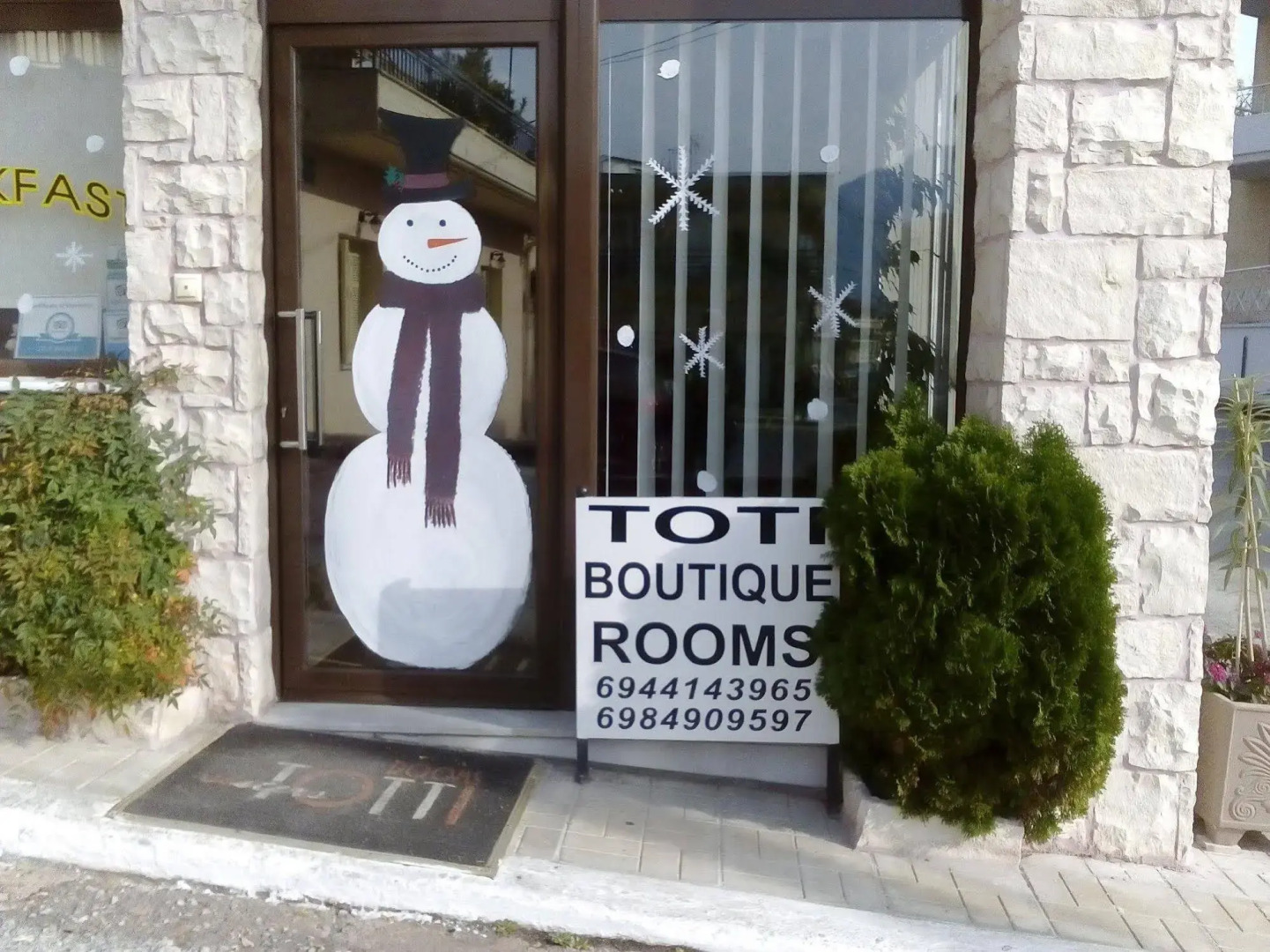 Toti Boutique Rooms